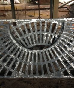 Ghi gang bảo vệ gốc cây D1200