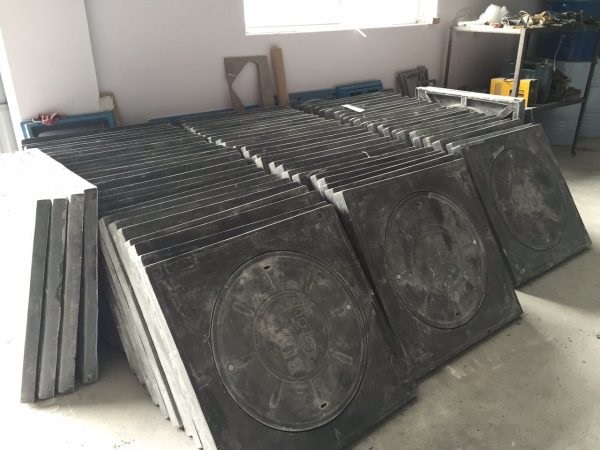 Nắp gang 800x800 được sử dụng phổ biến ở Việt Nam