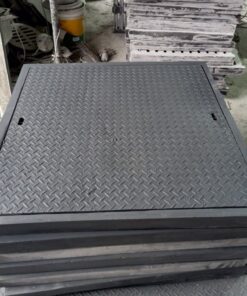 Nắp hố ga Composite khung vuông nắp vuông 700x700x70