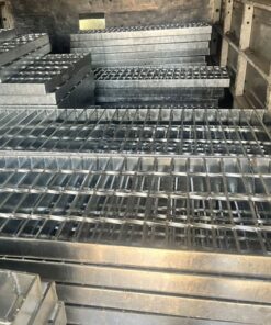 Alternative view of Tấm sàn grating mạ kẽm khổ 1000x400 - Mã TP-GRTB